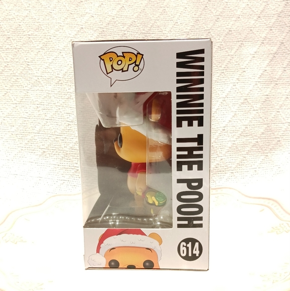 NWT Funko Pop Disney Winnie The Pooh Christmas 614 - Picture 3 of 7